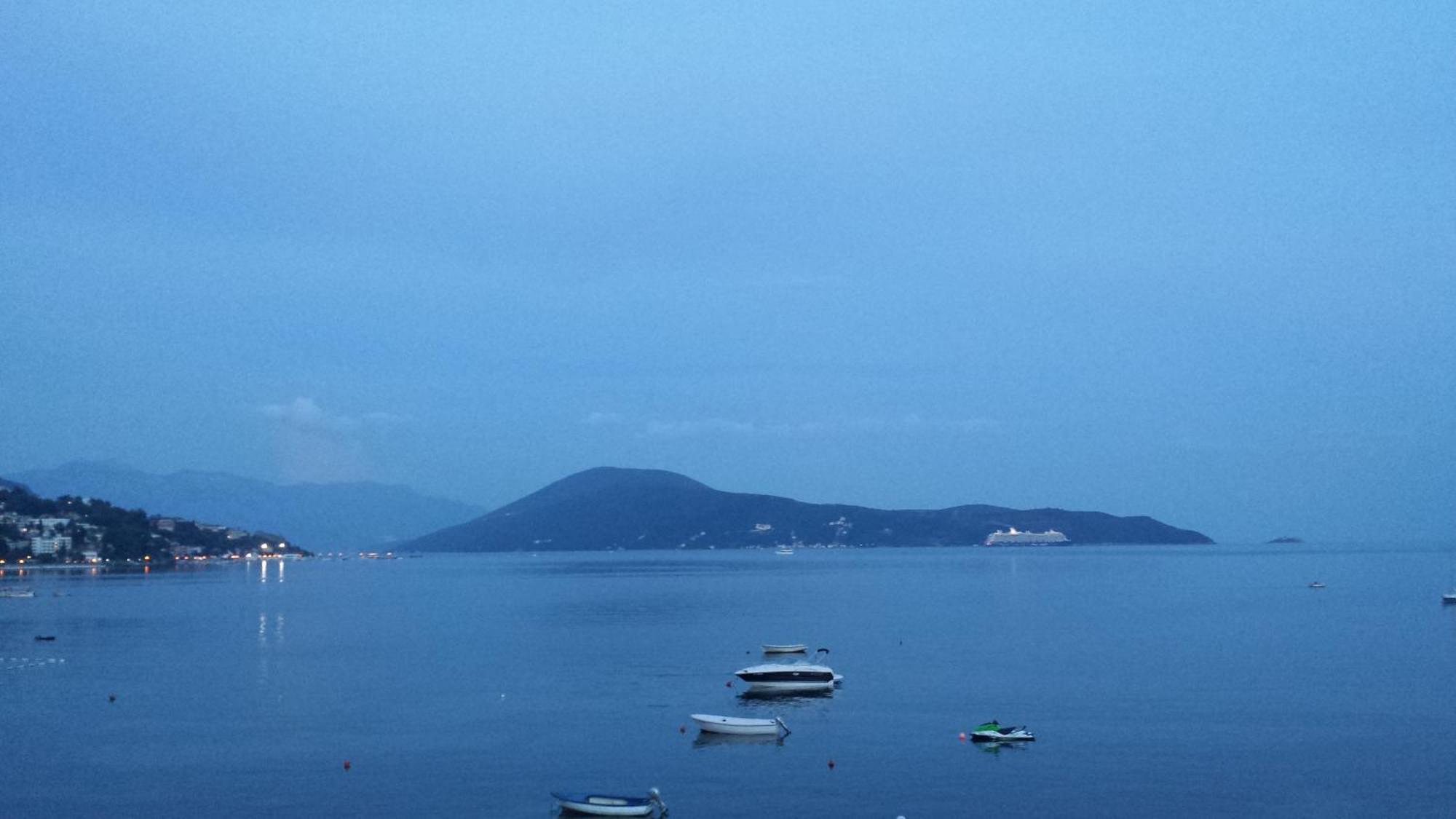 Apartments Grifone Lux Herceg Novi Cameră foto
