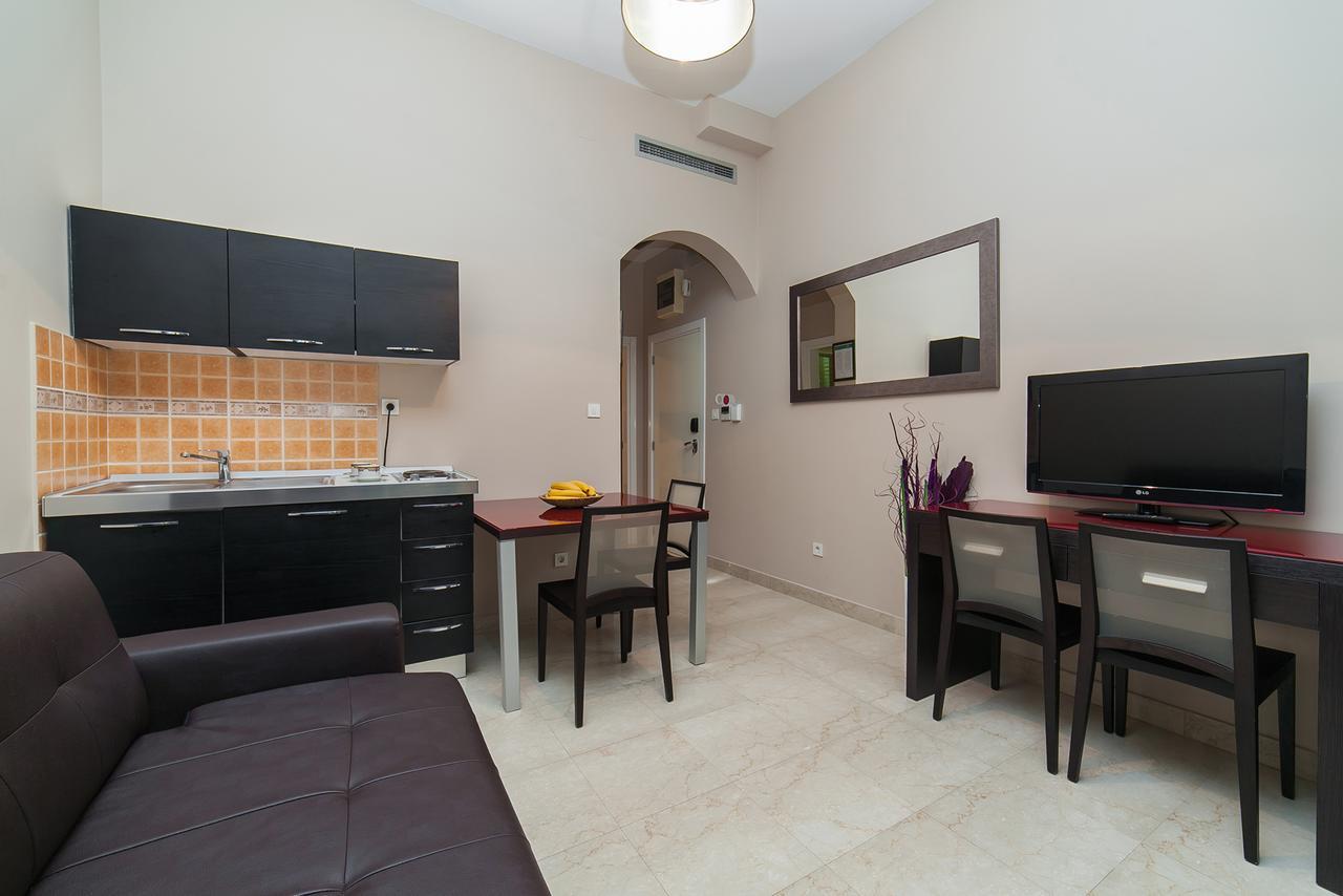 Apartments Grifone Lux Herceg Novi Exterior foto
