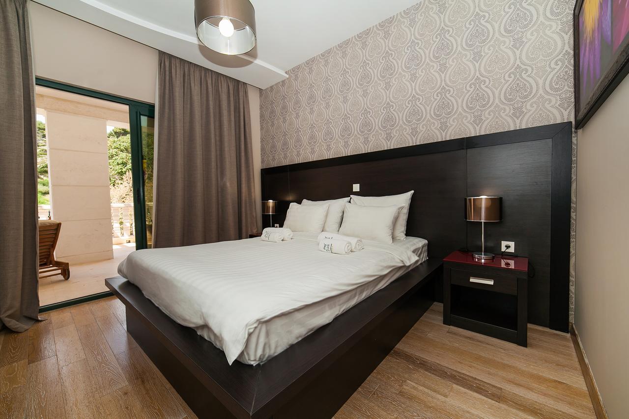 Apartments Grifone Lux Herceg Novi Exterior foto
