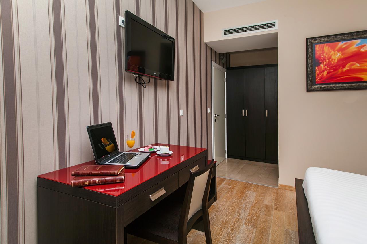 Apartments Grifone Lux Herceg Novi Exterior foto